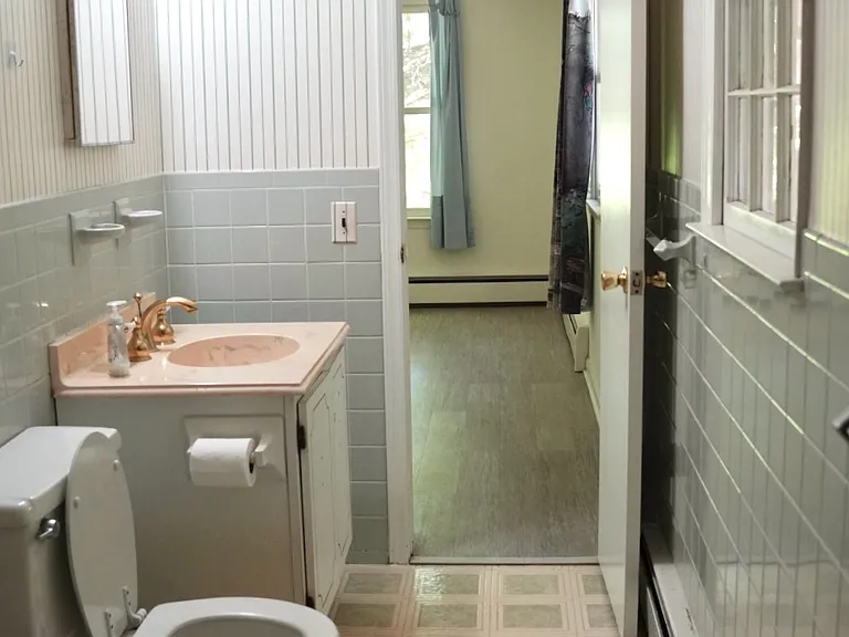 73 Moriarity Dr — Photo 15