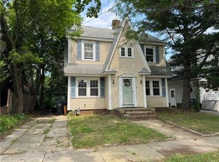 91 Moorland Ave, Cranston, RI 02905