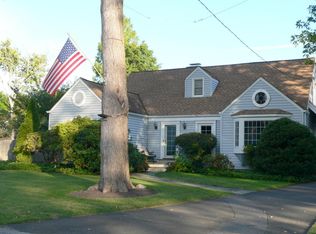 6 Saint Claire Ave, Old Greenwich, CT 06870
