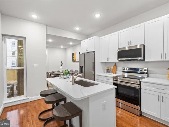 2103 McCulloh St, Baltimore, MD 21217