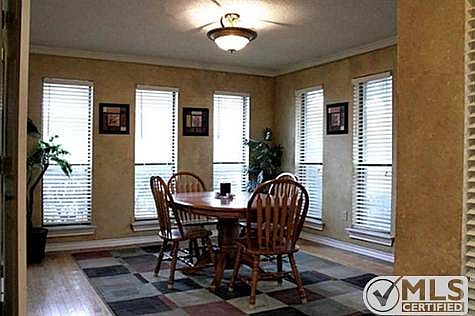 2nd image of 2818 Creekwood Dr N