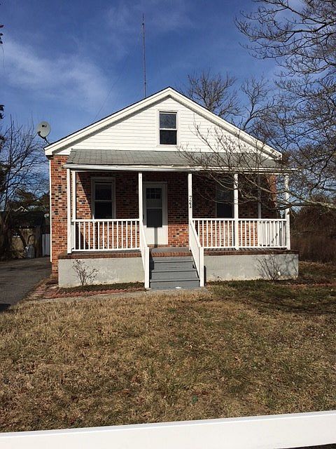 1st image of 721 E Ocean Ave