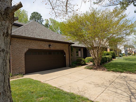 3rd image of 773 Pinebrook Dr