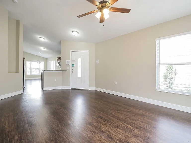 2408 Sonja Ct — Photo 4