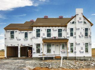 88 Edris Ln, Mechanicsburg, PA 17050
