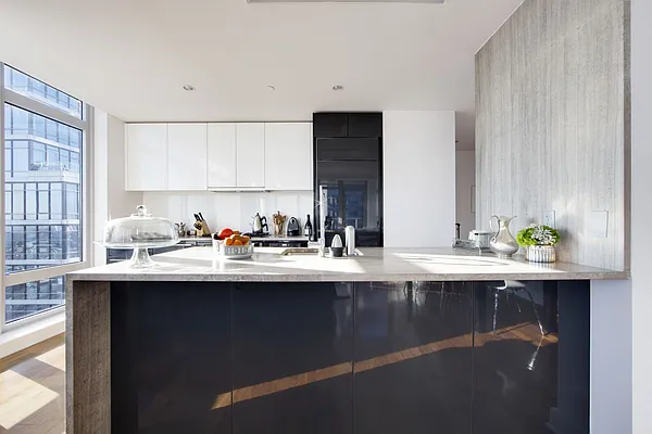 Rented by Compass | media 24