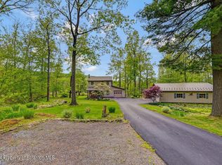 33 Hobbs Rd, Tunkhannock, PA 18657