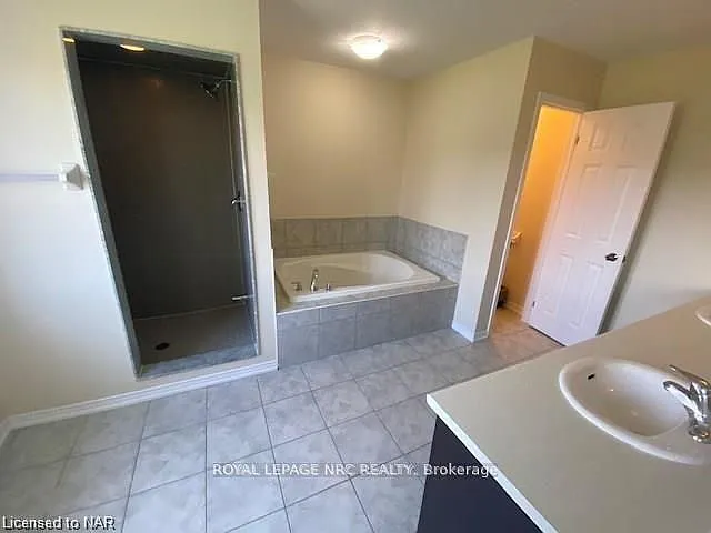 7801 Sassafras Trl — Photo 35