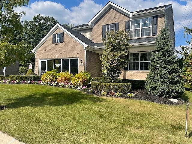 1st image of 10685 Scarlet Oak Dr