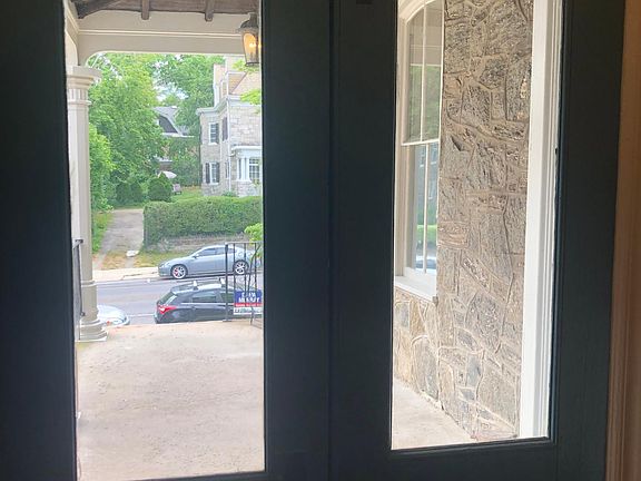 3rd image of 426 W Chelten Ave