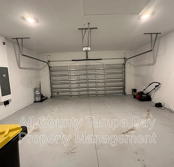 220 Pershing St — Photo 23