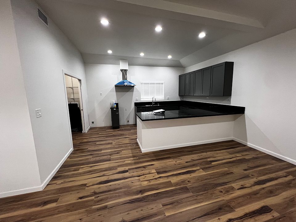 1st image of 8310 Columbus Ave