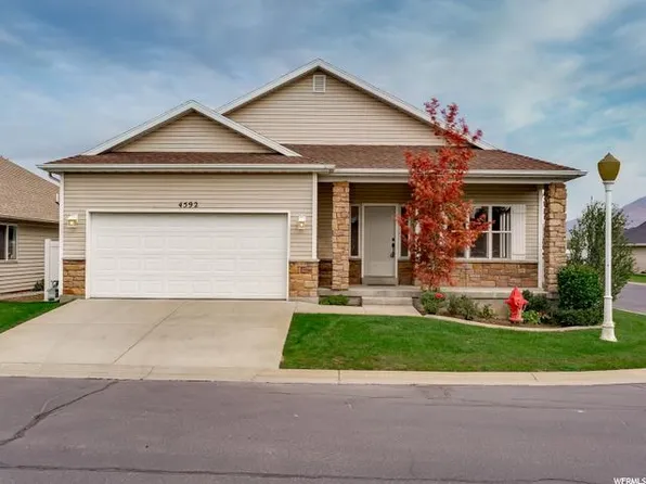 4592 Wedgewood Dr, Roy, UT 84067