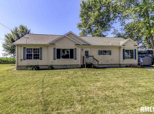 20960 S Staff Rd, Illiopolis, IL 62539