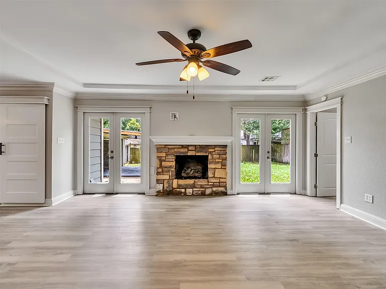 612 Orangewood Dr — Photo 4