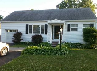 140 Middletown Rd, Waterford, NY 12188