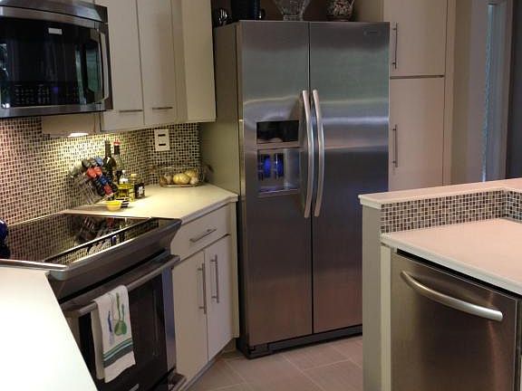 5th image of 1132 Marine Way W APT E2l