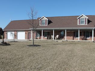 4975 Russia Versailles Rd, Houston, OH 45333