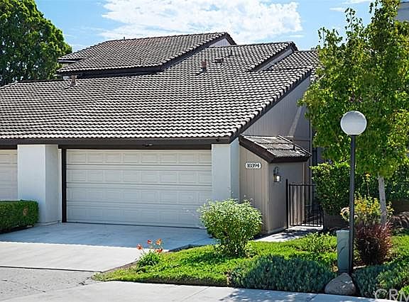 3rd image of 10394 Boulder Ct