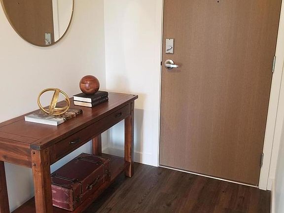 2nd image of 1555 Ellinwood Ave APT 604