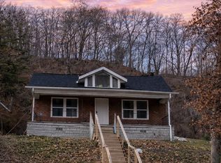 1160 Riverview Rd, Russell, KY 41169