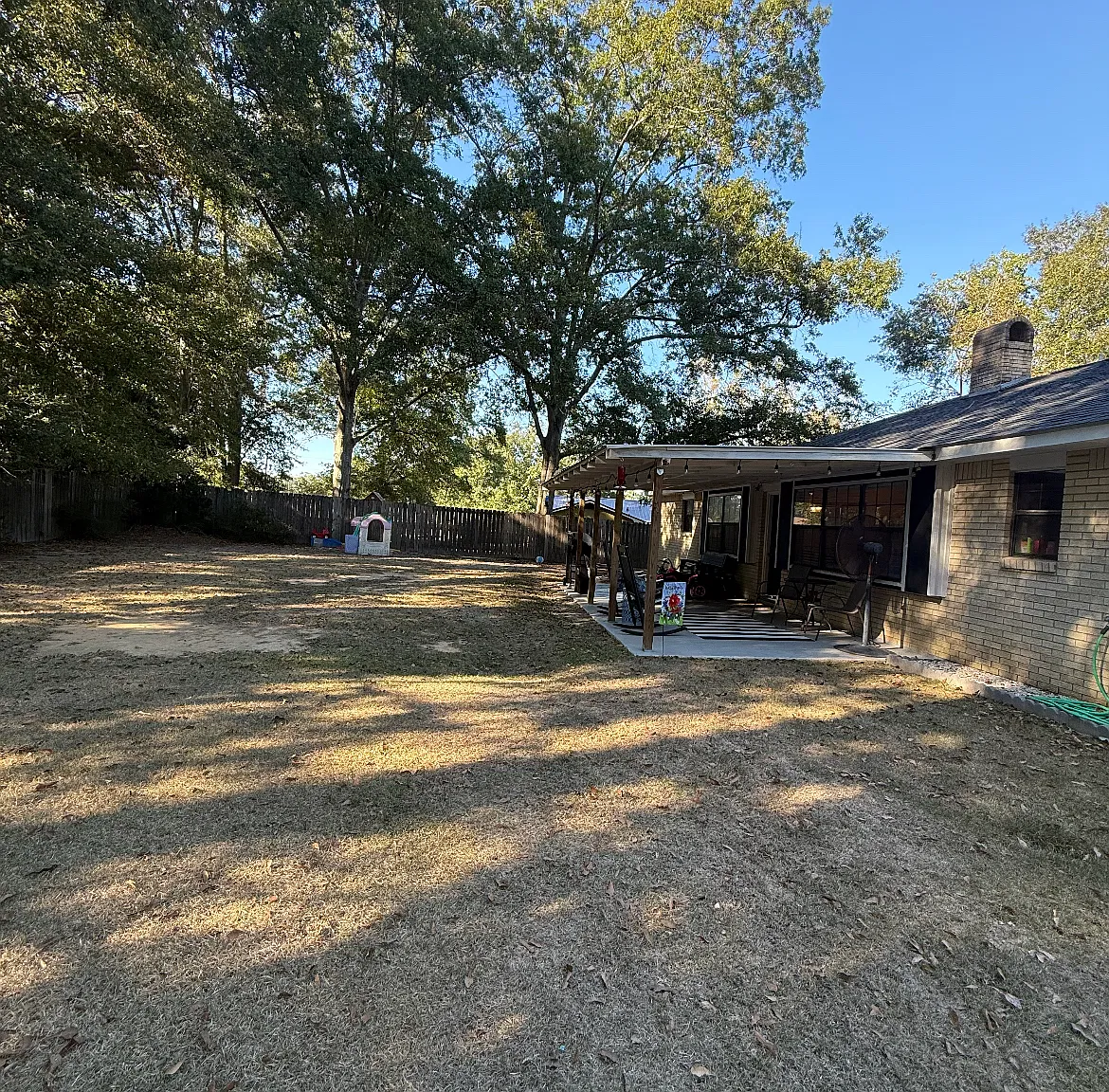 3 bed, 1502 sqft, $2,100 — Photo 3