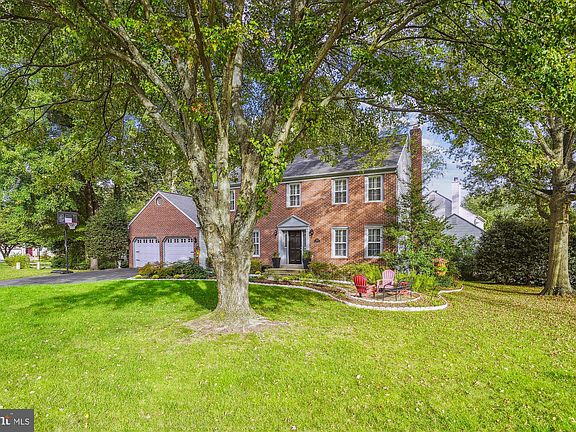 3rd image of 5603 Bakersville Ln