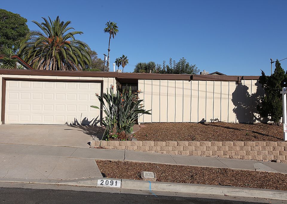 2nd image of 2091 Finch Ln