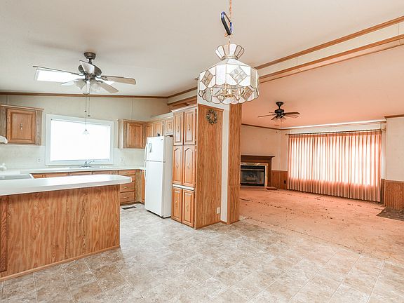5th image of 59 Maple Ln