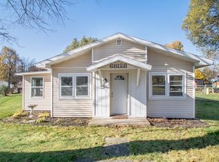 68128 Shirley Ln, Edwardsburg, MI 49112