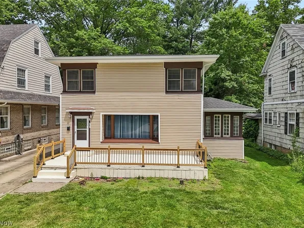 875 Hereford Dr, Akron, OH 44303