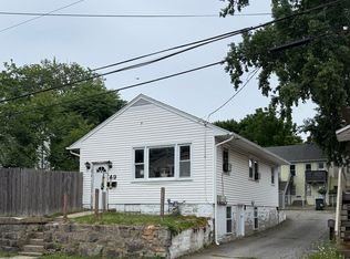 49 Chappell St, New London, CT 06320