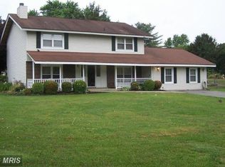 2703 Mystic Woods Ct, Mount Airy, MD 21771