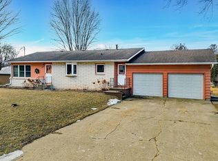 502 Wisconsin St, Wonewoc, WI 53968