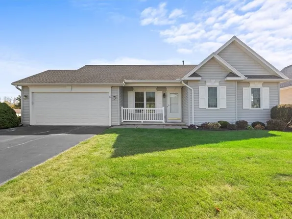 5 Leith Ln, Hilton, NY 14468