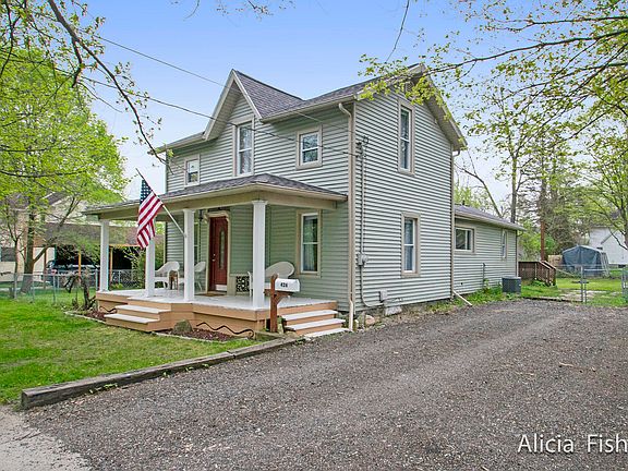 2nd image of 426 E Court St
