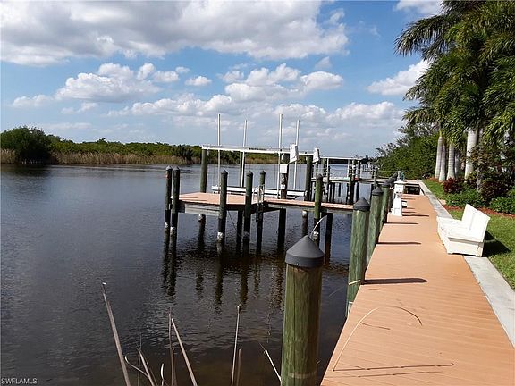 2nd image of 3228 Surfside Blvd