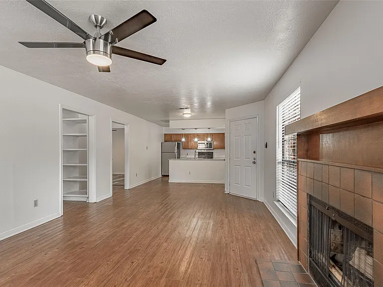 2402 Sycamore Ave #E1 — Photo 7