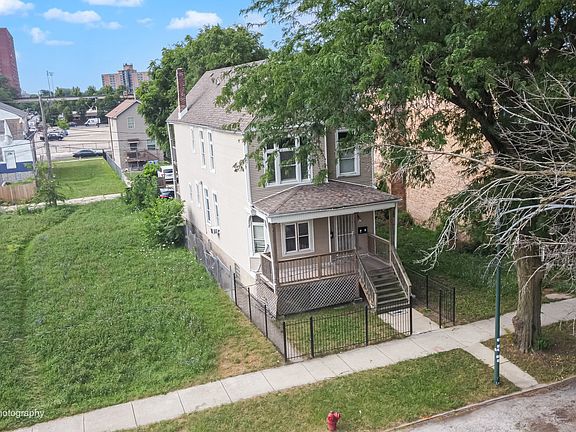 4th image of 631 W 62nd St