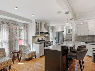 60 Clifton Ave, Brockton, MA, 02301