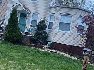 121 Vine St, Roselle, NJ