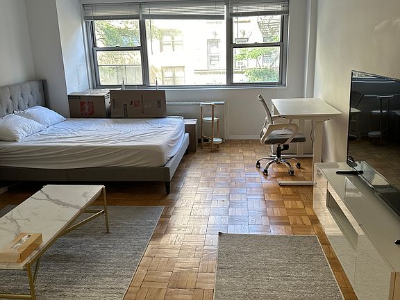 4th image of 330 E 49th St APT 5H