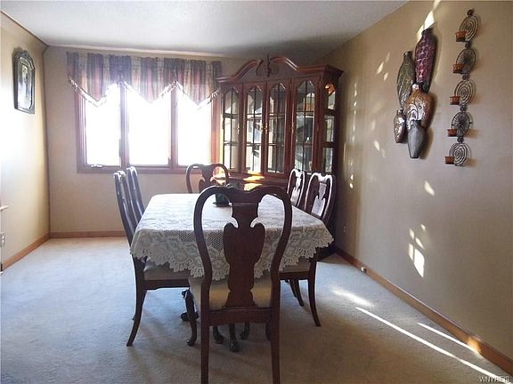 2nd image of 80 Neubauer Ct