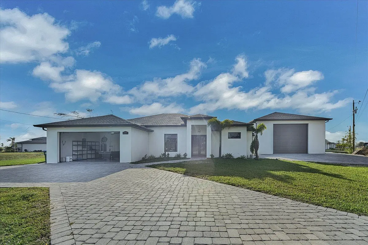 4 bed, 1917 sqft, $3,750 — Photo 2
