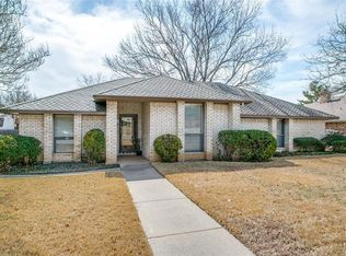 309 Quail Crest Dr, Bedford, TX 76021