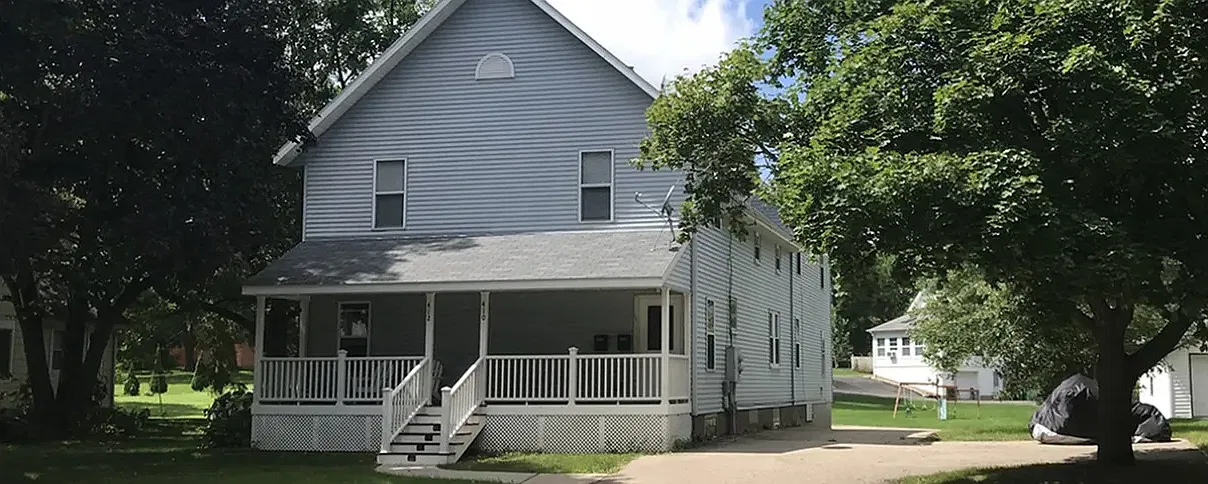 3 bed, 1400 sqft, $2,300 — Photo 1