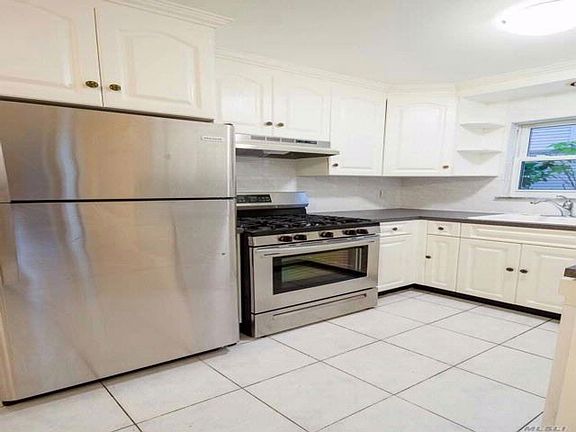 5th image of 3920 205th St #1