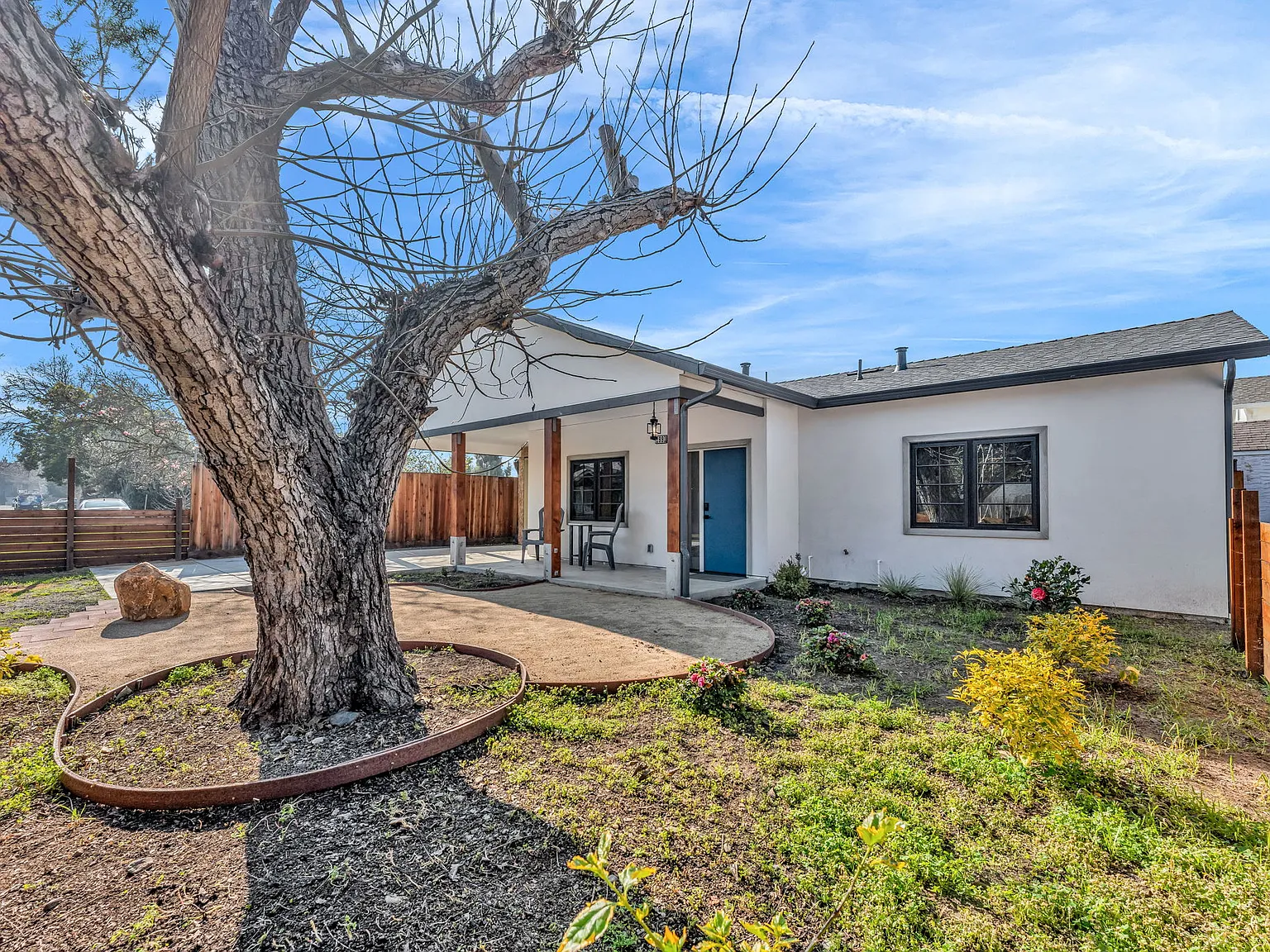 2 bed, 1.5 bath, 980 sqft, $3,000 — Photo 4