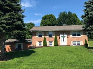 218 Mount Pleasant St, East Freedom, PA 16637