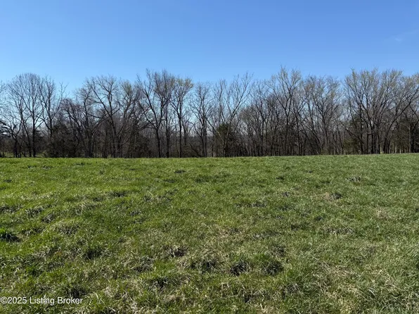 5 Tucker Ln, Springfield, KY 40069